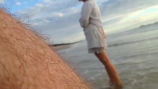 Public erection CFNM beach encounter between lady and male exhibitionist