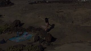 Nudist Beach Blowjob: I Show My Hard Cock To A Bitch That Asks Me For A Blowjob And Cum In Her Mouth