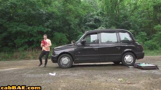 Public bigass and busty babe fucked outdoor in taxi