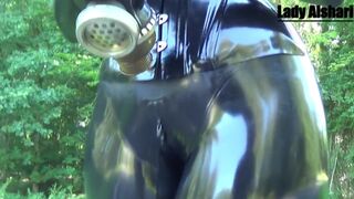 Shiny Gasmask Walk