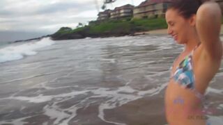 Virtual Vacation In Hawaii With Ashlynn Taylor Part 1