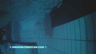 Vintage Underwater Fucking In The Sauna Pool At Night