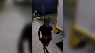 Paisa Colombiana Sale De Noche A Jugar Con Su Dildo Cream