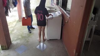 Dona De Casa Casada Paga Tecnico De Maquina De Lavar Com A Bunda Enquanto Marido Corno Esta Fora 10 Min