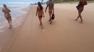 Pitbull Porn And Loira Luxx - Fui Com Minha Amiga Da A Bucetinha Em Uma Praia De Nudismo Para Os Pirocudos 12 Min