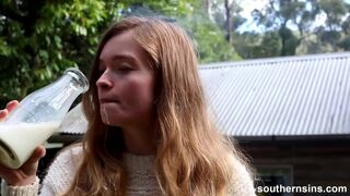 Natural Aussie Marina Lee Orgasming Outdoor for SouthernSins