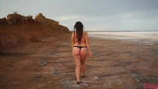 Demmy Blaze - Sexy Beach